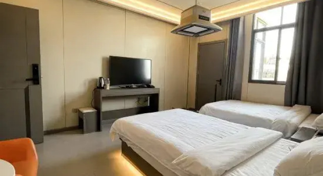 Семейный люкс Qichun Sugar Homestay