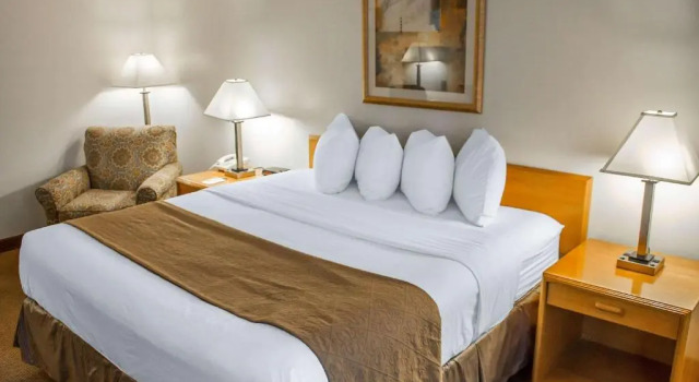 Люкс Quality Inn & Suites Longview Kelso