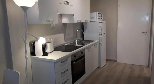 Апартаменты Christina's apartment