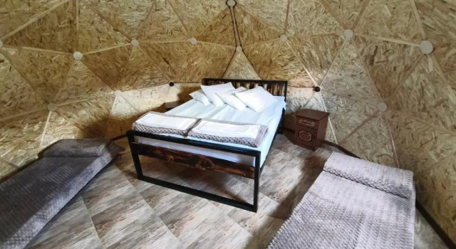 Коттедж Comfort с видом на горы Глэмпинг EcoValley