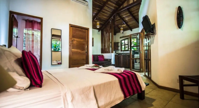 Бунгало Deluxe Hotel El Pequeño Gecko Verde