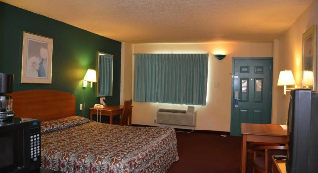 Номер Standard Stay Express Inn Near Downtown San Antonio TX