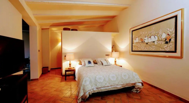 Номер Deluxe Dalt Vila