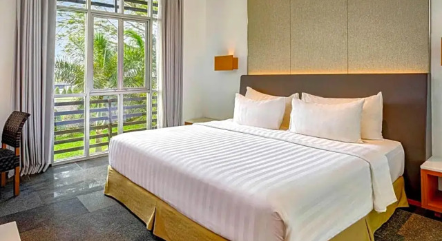 Полулюкс Novotel Palembang