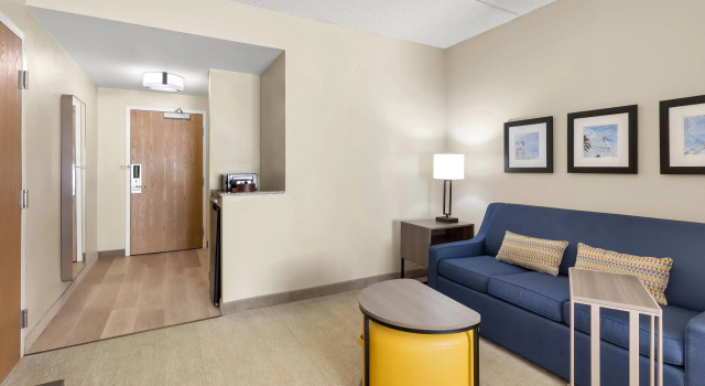 Двухместный номер Standard Comfort Suites Near Universal Orlando Resort