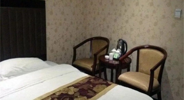 Yixin Business Hotel, Prenota Hotel Guanghan Sichuan