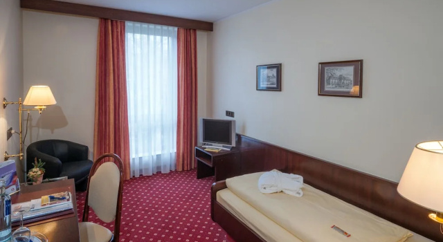 Одноместный номер Economy с видом на город Hotel Haus am Zoo