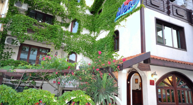 Family Hotel More