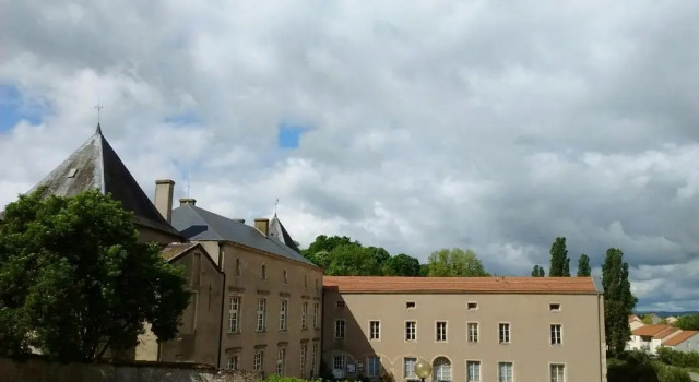 Kulübe Le grenier a grain