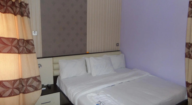 Ocean Breeze Suites, Prenota Hotel Iba Amuwo Odofin