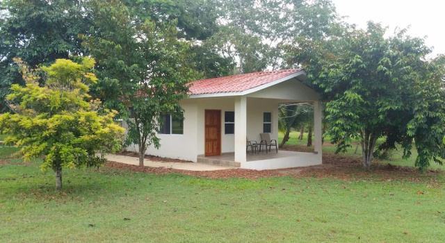 Шале Executive Rock Farm Guest House