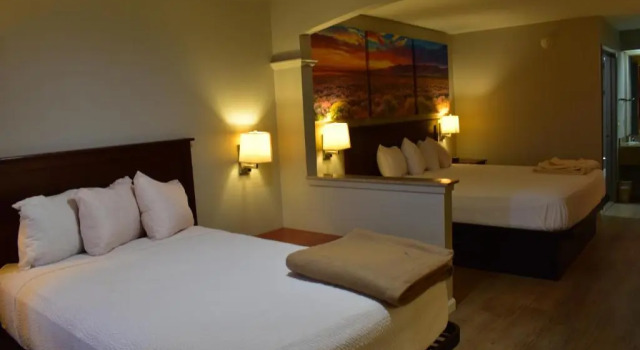 Люкс Days Inn by Wyndham Nacogdoches/SFA University/Downtown