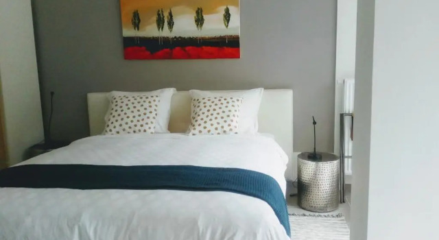 Номер Standard At number 6, B&B or bed only, 150 mtr from tram stop 20 min to centre