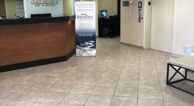 Baymont Inn & Suites Jacksonville