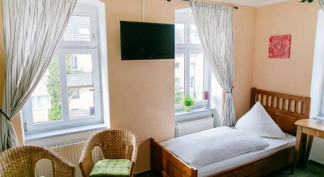 Семейный номер Standard Landhotel Airport-Inn