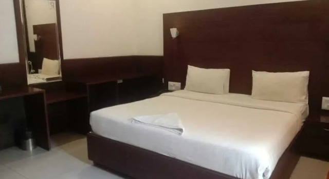 iROOMZ Nijaguna Resort, Rezervovat Lázně / Resort Chamarajanagara Bangalore
