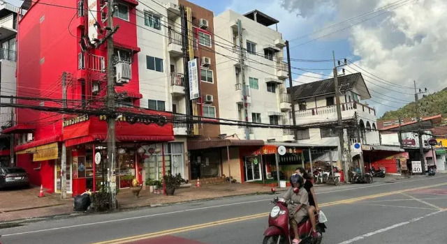 DANK Hotel 420 friendly Patong Phuket, Забронировать Отель Отели Патонг-Бич 3 звезды, рядом с Больница Патонга, 3*
