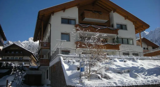 Апартаменты Garni Hotel Rezia