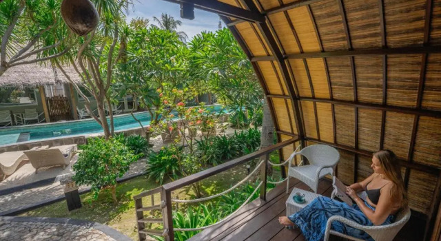Бунгало Manta Dive Gili Trawangan Resort