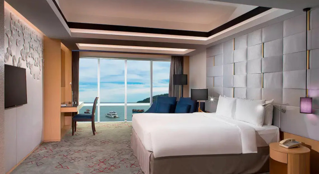 Двухместный номер Standard с видом на море Le Meridien Kota Kinabalu