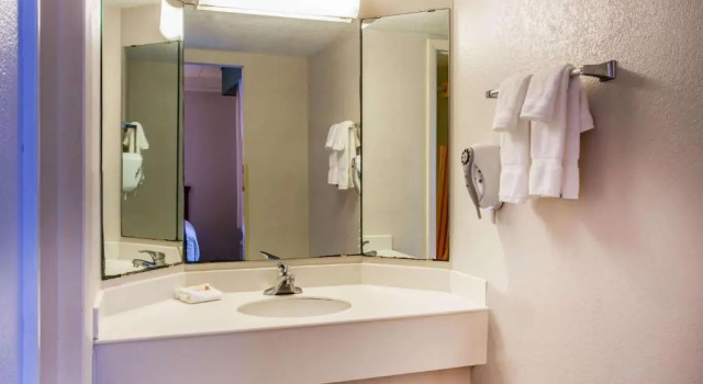 Двухместный номер Accessible Standard La Quinta Inn by Wyndham Norfolk Virginia Beach