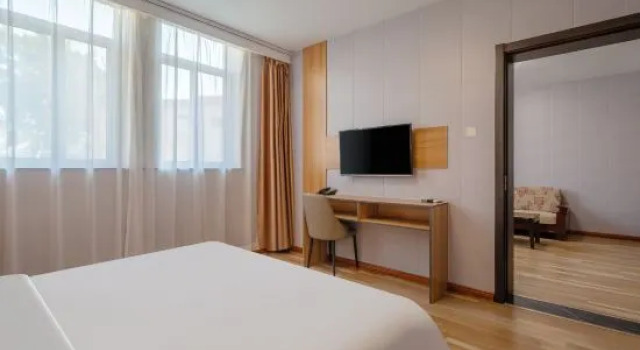 Люкс Pai Hotel (Zibo Zichuan Hongtai Branch)
