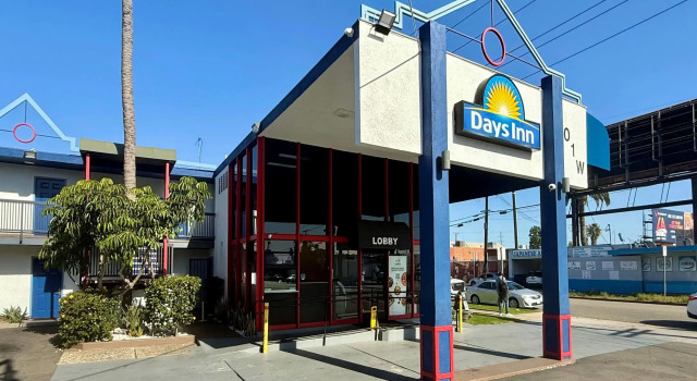 Days Inn by Wyndham Los Angeles LAX Airport Stadium Area, Забронировать Мини-отель Мотели Лос-Анджелеса, Мотель