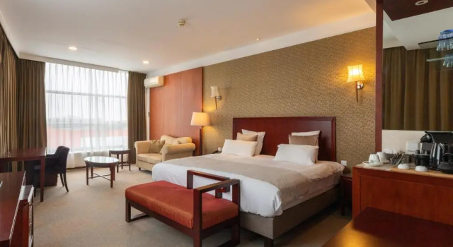 Люкс Executive Shanghai Hotel Holland