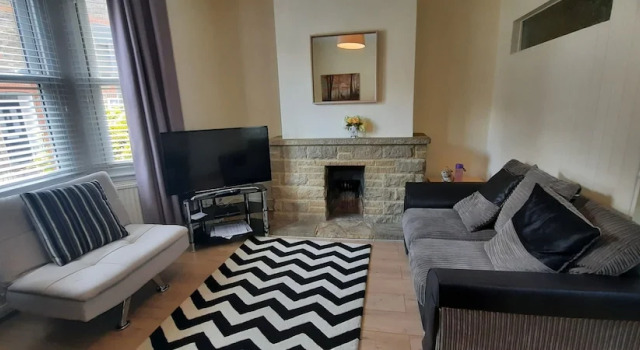 Windsor centre 3 bed terrace house sleep 6