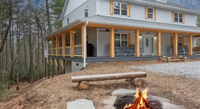 Коттедж Crider Creek Manor in Watauga County