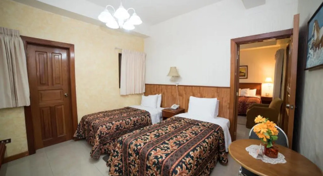 Семейный люкс Hotel Anna Inn