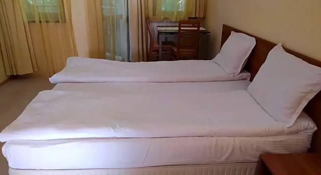 Boutique Residence, Buchen Sie Boutique Hotels in Borowez mit Pool, Schwimmbad