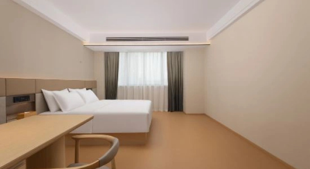 Люкс Deluxe Suisse Place Hotel