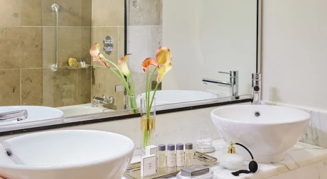 Двухместный номер Executive с красивым видом из окна The g Hotel & Spa