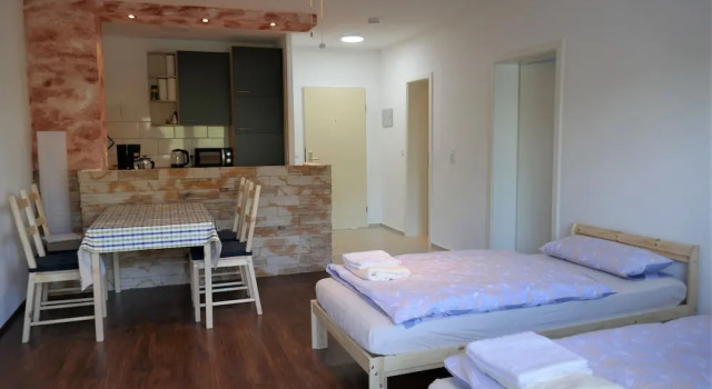 Gästehaus Schröder Walldorf 3, Забронировать Отель Отели земли Гессена 3 звезды, 3*