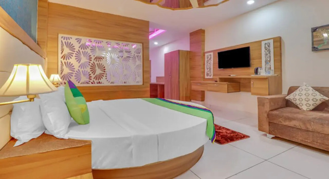 Номер Deluxe Treebo Royal Mirage, Bhoopatwala