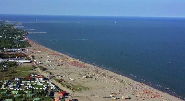 Sun Drenched Seaside Holiday Home near Venice, Prenota Hotel Hotel a Veneto con parcheggio, Parcheggio