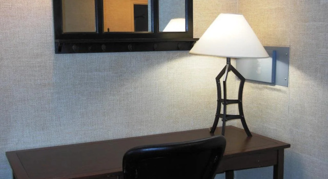 Residence Carrefour Sherbrooke, Rezervasyon Otel Plateau Mont Royal Montreal, Complexe Desjardins yakınında