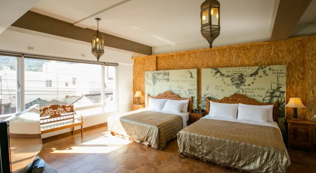 Четырёхместный номер Comfort с балконом Blue Sea Sunny Sea View Homestay