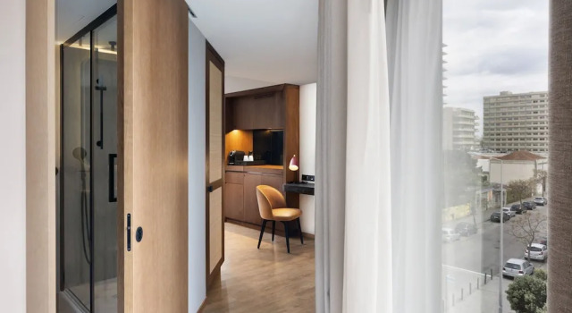 Двухместный номер Superior с балконом и с видом на город Four Points by Sheraton Matosinhos