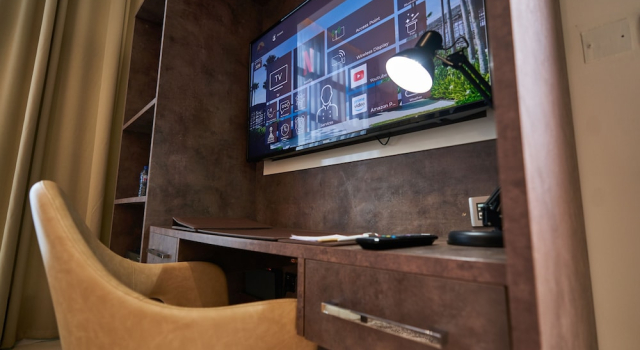 Полулюкс Monty Suites Lekki