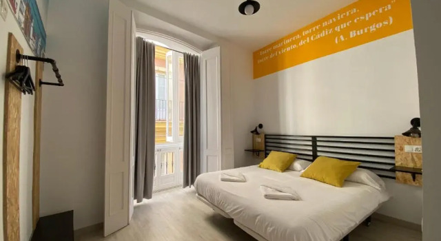 Двухместный номер Deluxe с балконом Planeta Cadiz Hostel