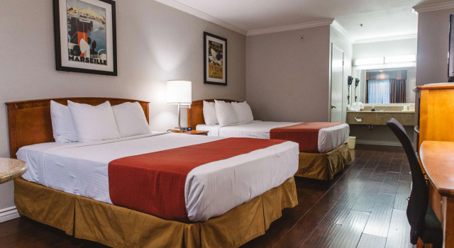 Четырёхместный номер Standard Best Western Palm Garden Inn