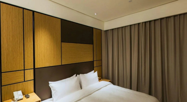 JI Hotel Shanghai Hongqiao Transport Hub Linkong Zone, Varaa Hotelli Hongqiao Shanghai