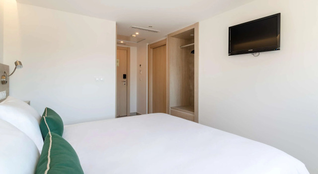 Двухместный номер Halley Hotel and Apartments, Affiliated by Meliá