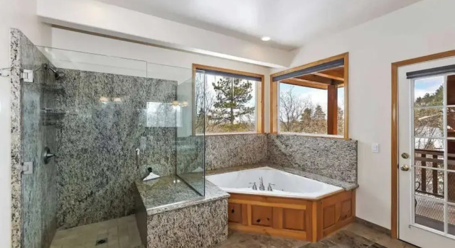 Zen Den by Avantstay Entertainers Home in Ideal Big Bear Location w/ Hot Tub, 预订 度假屋 Big Bear Lake 美利坚合众国-美利堅合眾國