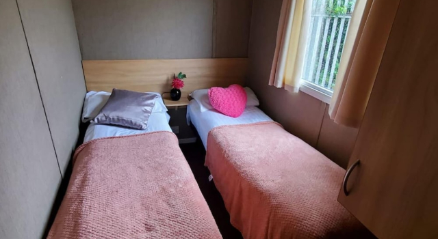 Family Friendly - Sleeps4 - Close To Nature, Забронировать Отель Отели и гостиницы Рила, рядом с Пляж Rhyl, Отель