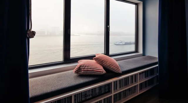 Comfort Double room with river view Delta Hotel