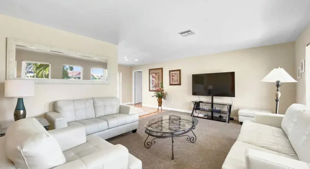 Villa Coral Bay, Book Villa Villaer i Florida, Villa