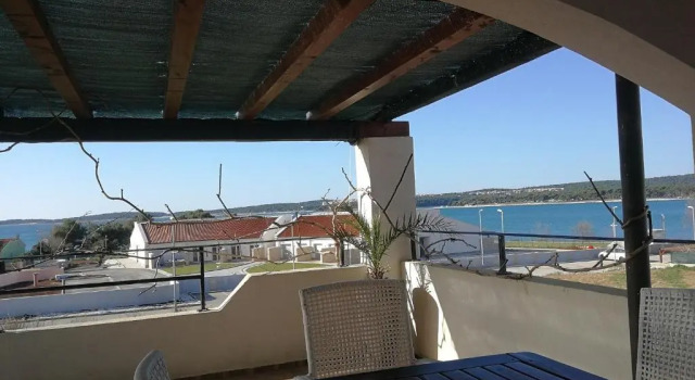 Apartments Eržen 140, Rezerwuj Apartament Posesi Istria
